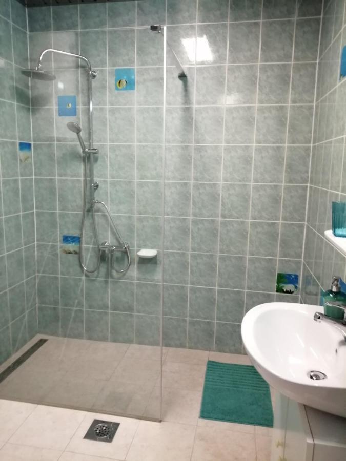 City Center Apartment Умаг Екстер'єр фото